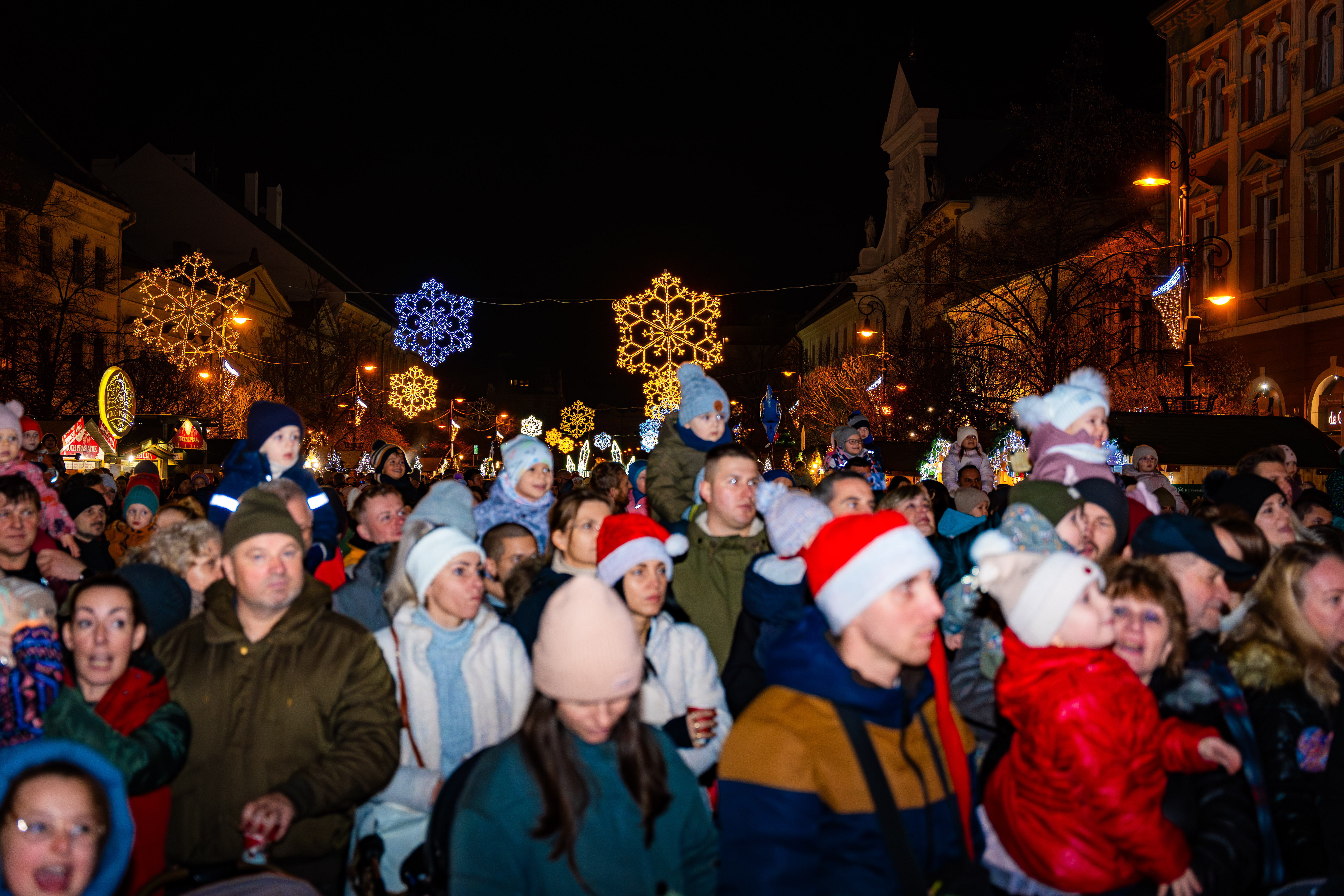 Kosicke rozpravkove Vianoce - Mikulas na Hlavnej-18